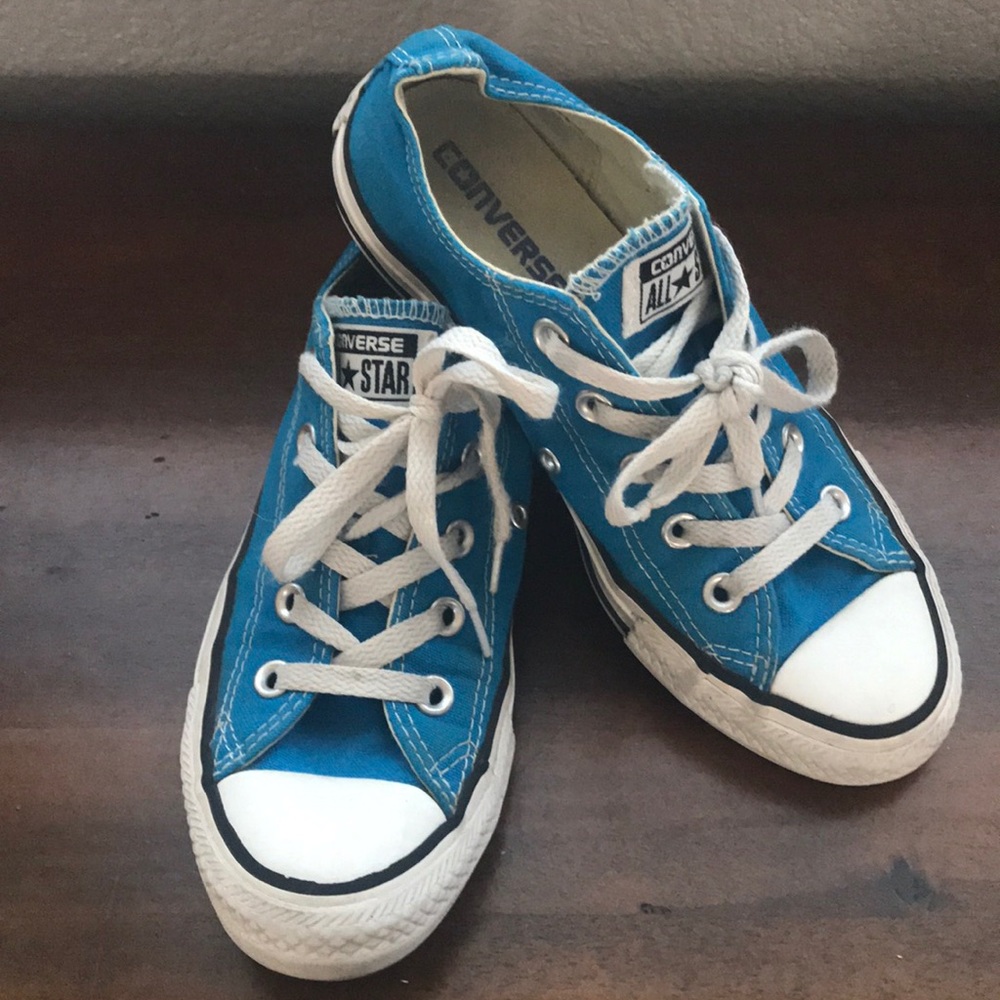 Super Cute Turquoise Cons
